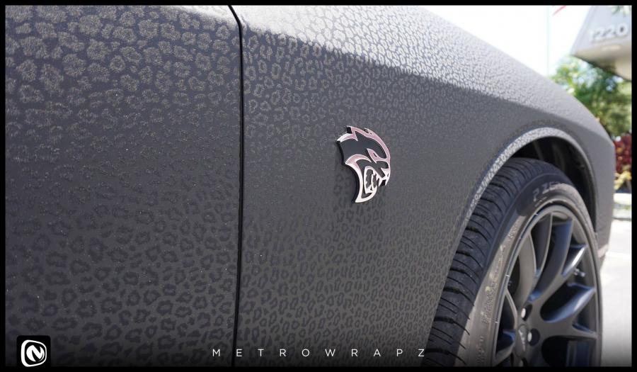  Dodge Challenger Hellcat SRT by MetroWrapz 2016 года  (фото 2 из 8)